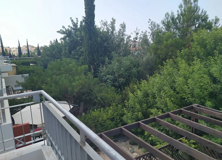 Terraced house in Elysia park resort