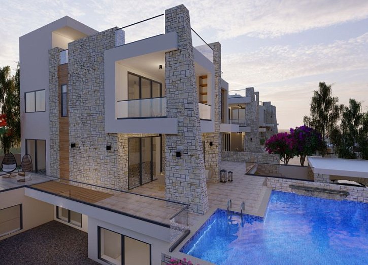 Luxury villa just 100 m from sea