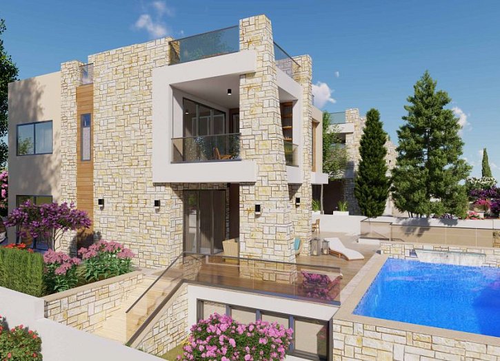 Luxury villa just 100 m from sea
