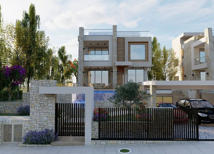 Luxury villa just 100 m from sea