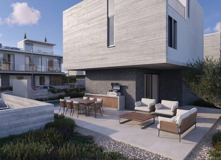 Modern villa 300 m from sandy beach