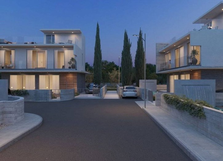 Modern villa 300 m from sandy beach
