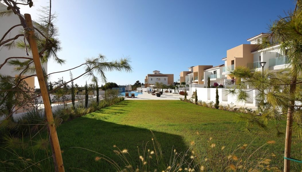 PR.Villa in a complex with pool in Paphos