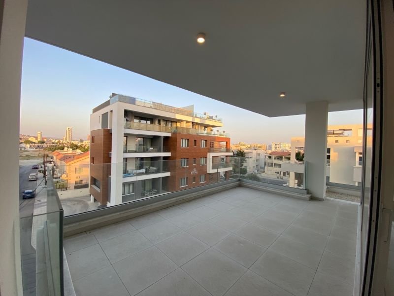 Modern apartment near the beach