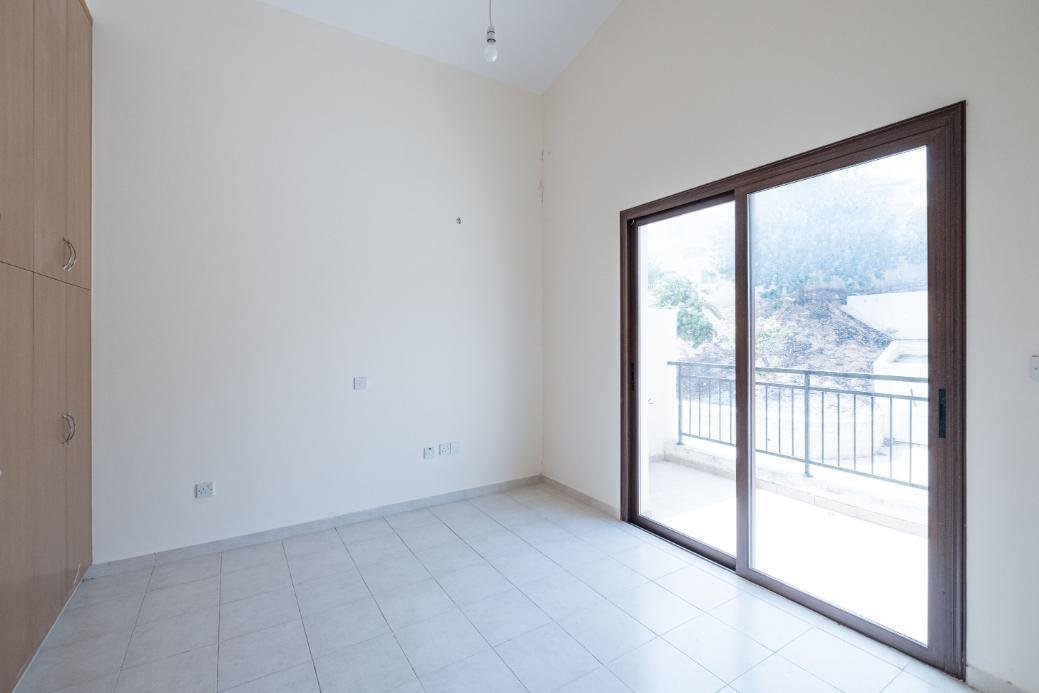 Townhouse in the complex with pool in Paphos