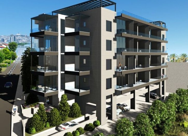 Apartment in premium development by beach