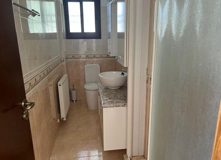 Spacious villa on a large plot