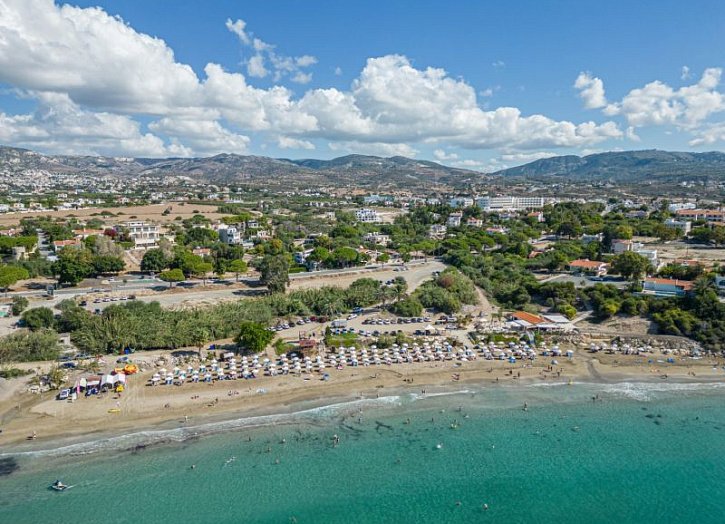 KeyReady Apartment by the beach