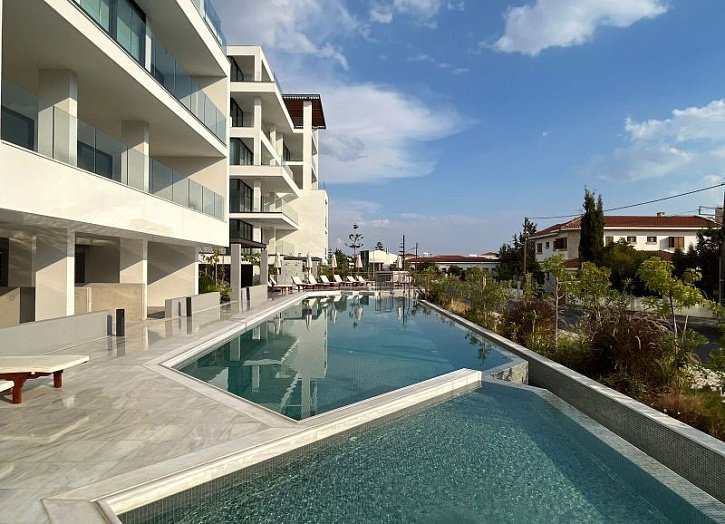 Modern luxury seaview apartment