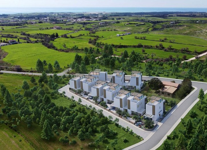 Effiziente Villa mit Pool in der Landschaft