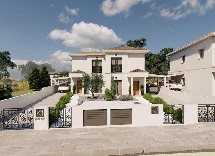 Semi-Detached house close to city