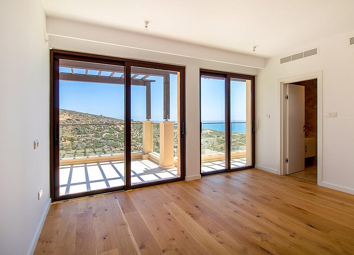 Luxury Golf villa with sea views in Paphos
