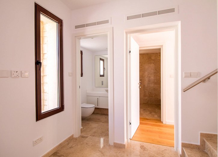 Luxury Golf villa with sea views in Paphos