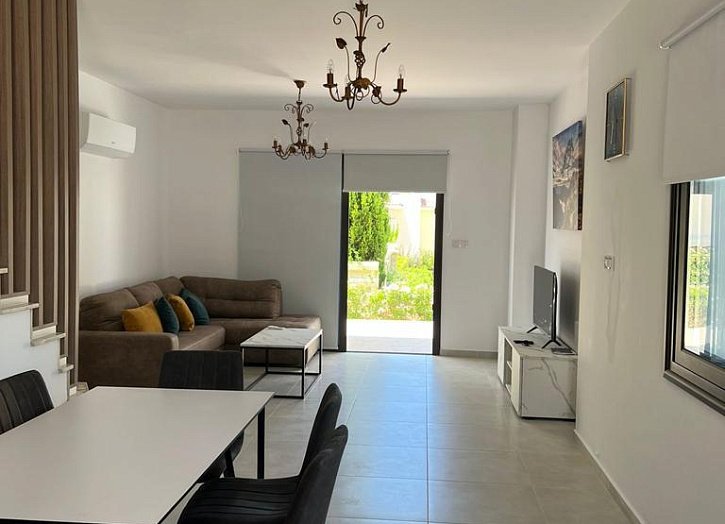 Semihouse 300m from beach