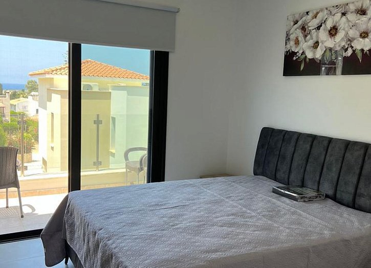Semihouse 300m from beach