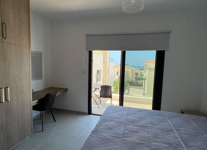 Semihouse 300m from beach