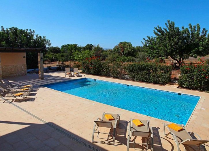Golf Bungalow with 4th fairway view