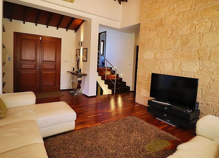 Luxusvilla in einem Golf-Spa-Resort