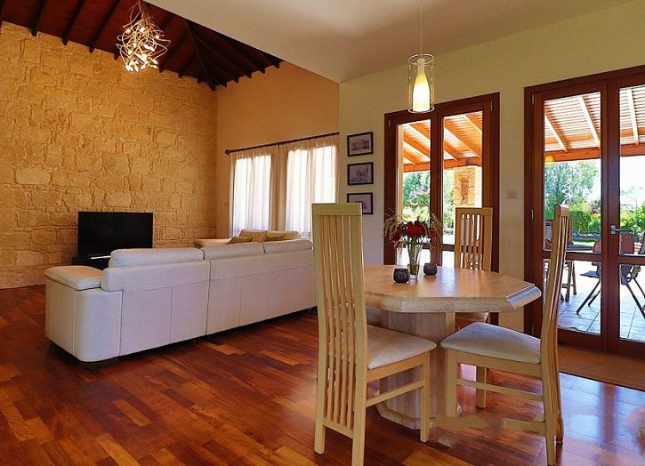 Luxusvilla in einem Golf-Spa-Resort