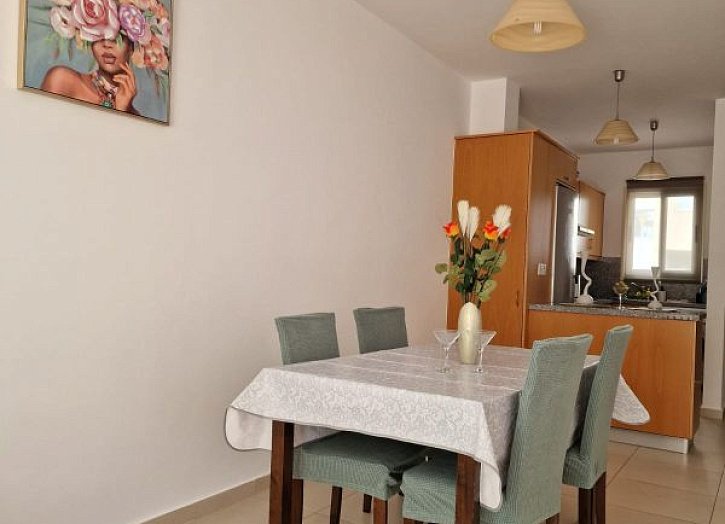Townhouse in gated Elysia Park resort