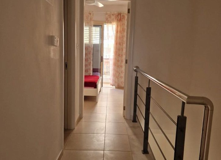 Townhouse in gated Elysia Park resort