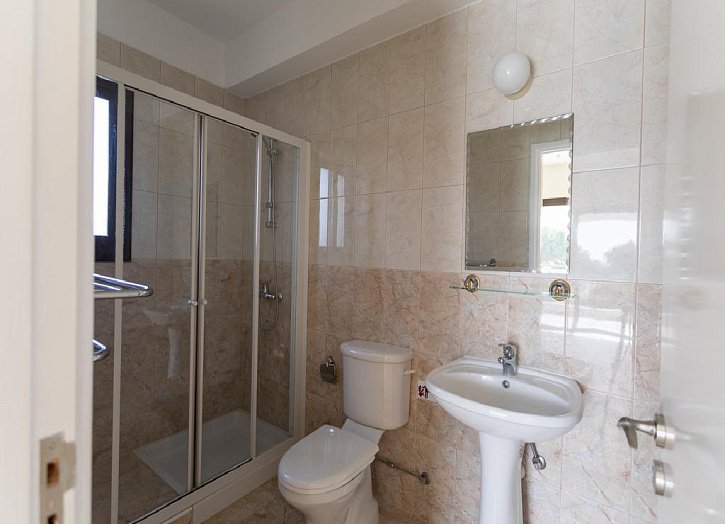 Villa in popular golf resort Ha Potami