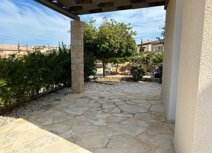 Longterm rent. Villa with swimming pool