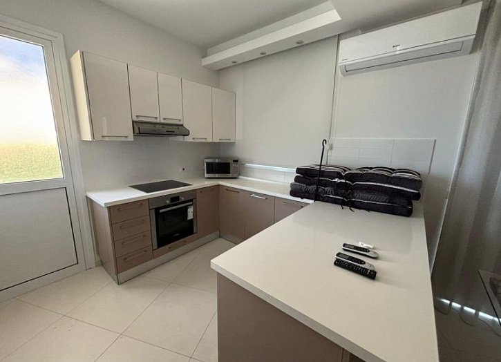 Longterm rent. Villa with swimming pool