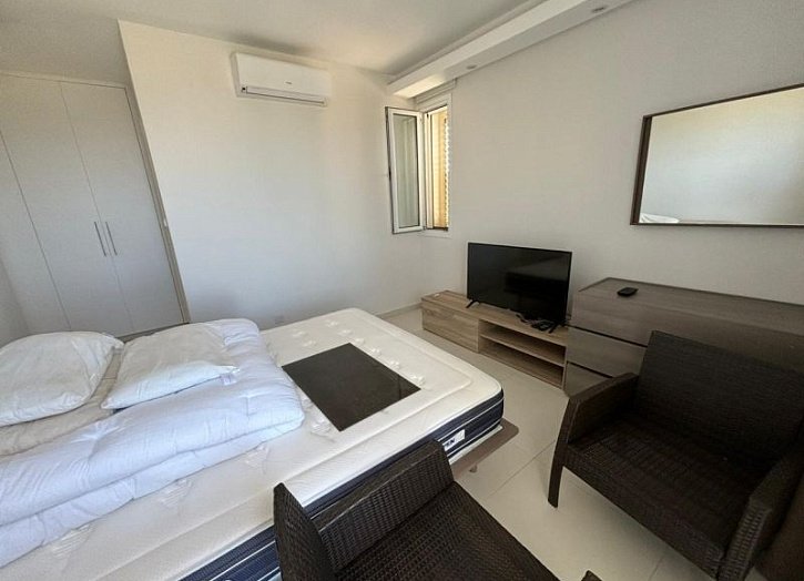 Longterm rent. Villa with swimming pool