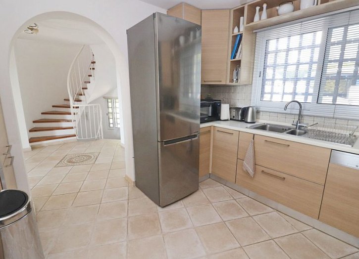 Detached House 500m from beach