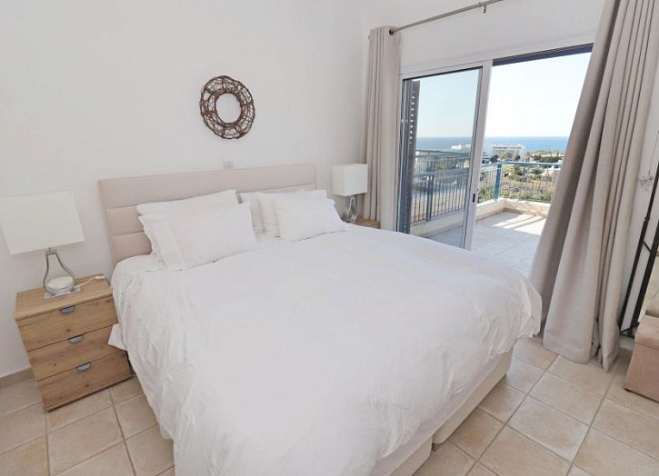 Detached House 500m from beach