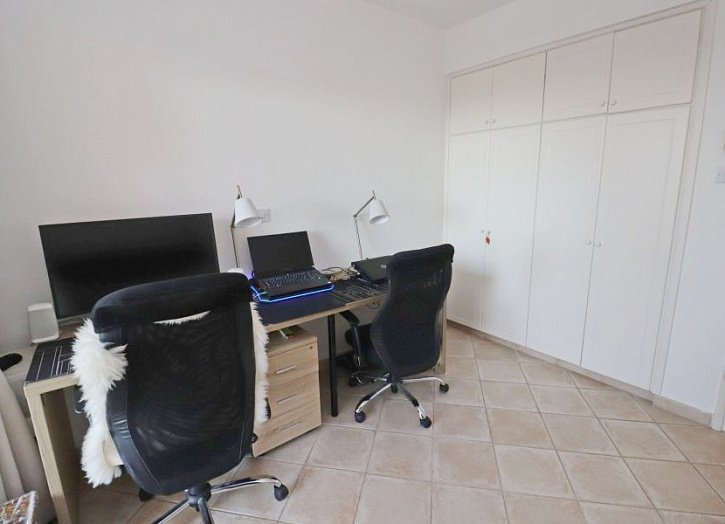 Detached House 500m from beach
