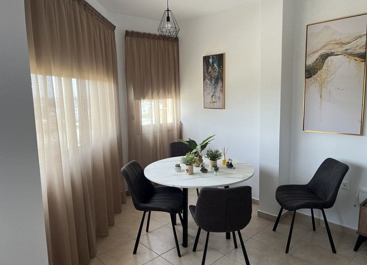 Renovierte 1+Arbeitszimmer-Wohnung in Strandnähe