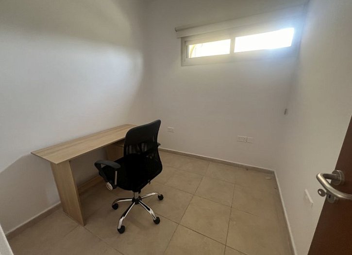 Renovierte 1+Arbeitszimmer-Wohnung in Strandnähe