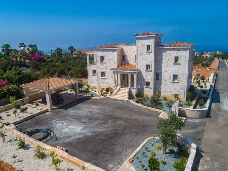 Exclusive Mansion,big plot,sea views