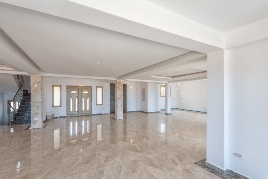 Exclusive Mansion,big plot,sea views