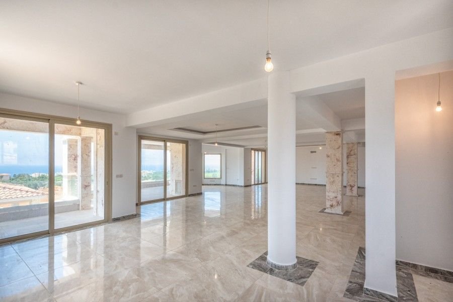 Exclusive Mansion,big plot,sea views