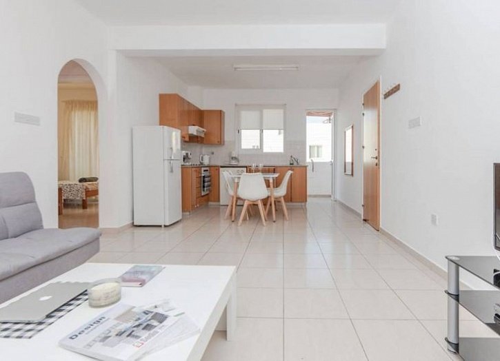 Langzeitmiete. Apartment mit Balkonen