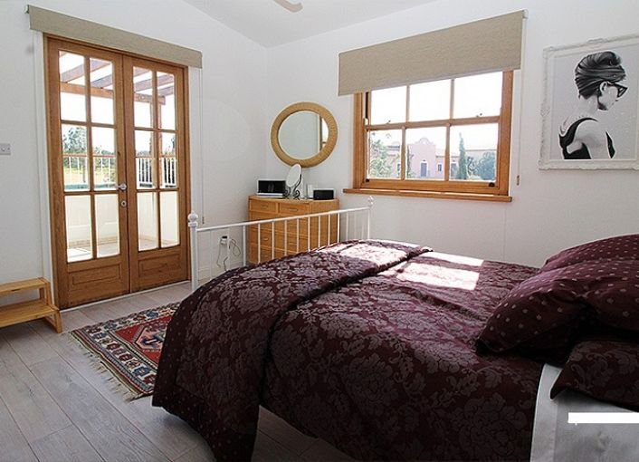 Golf villa on the western plateau in the award-winning Aphrodite Hills Resort