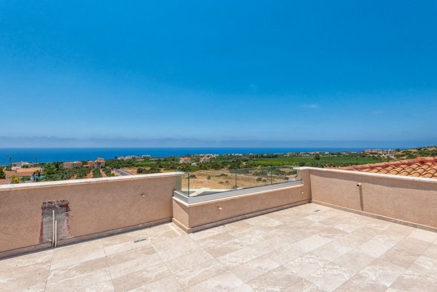Exclusive Mansion,big plot,sea views