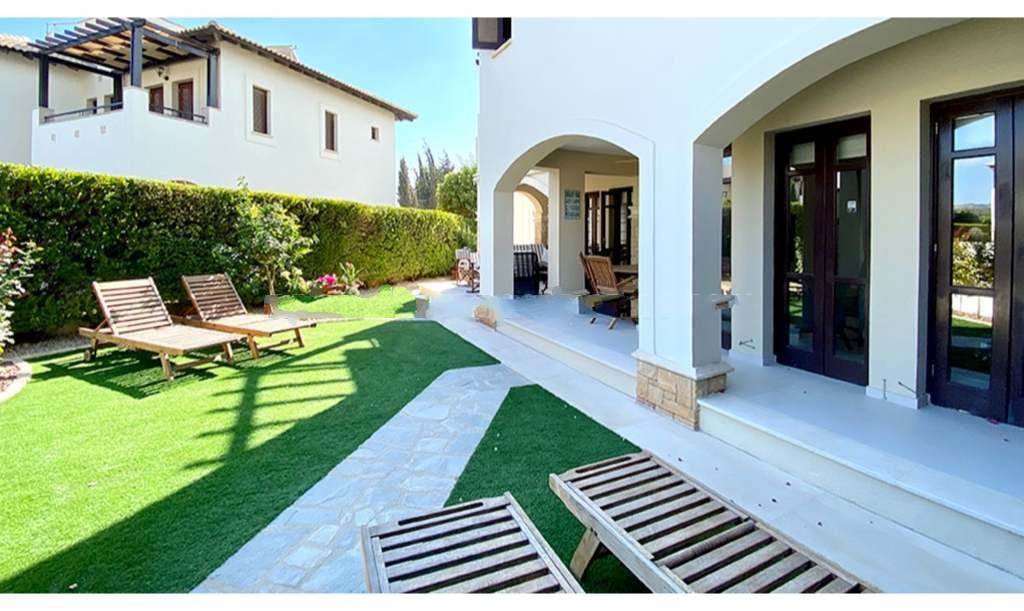 Golf Villa walking distance to resort facilities in Aphrodite Hills