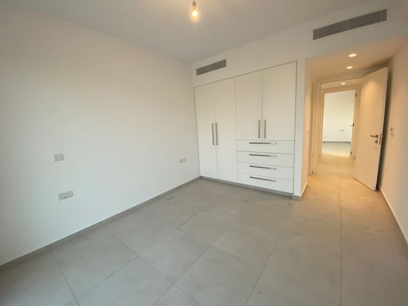 Modern apartment near the beach