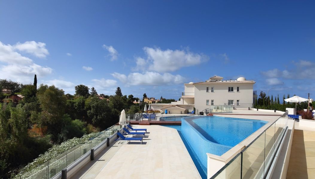 Penthouse in key ready complex in Paphos