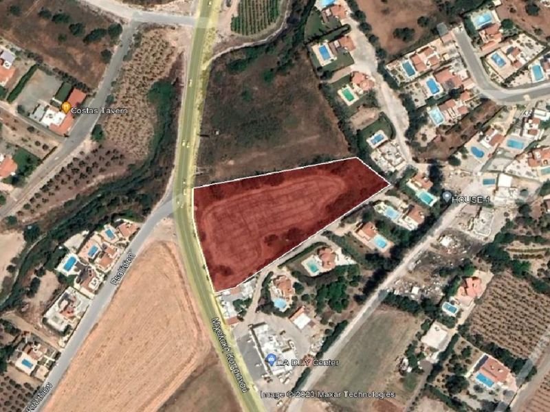 Plot for property developers in Paphos