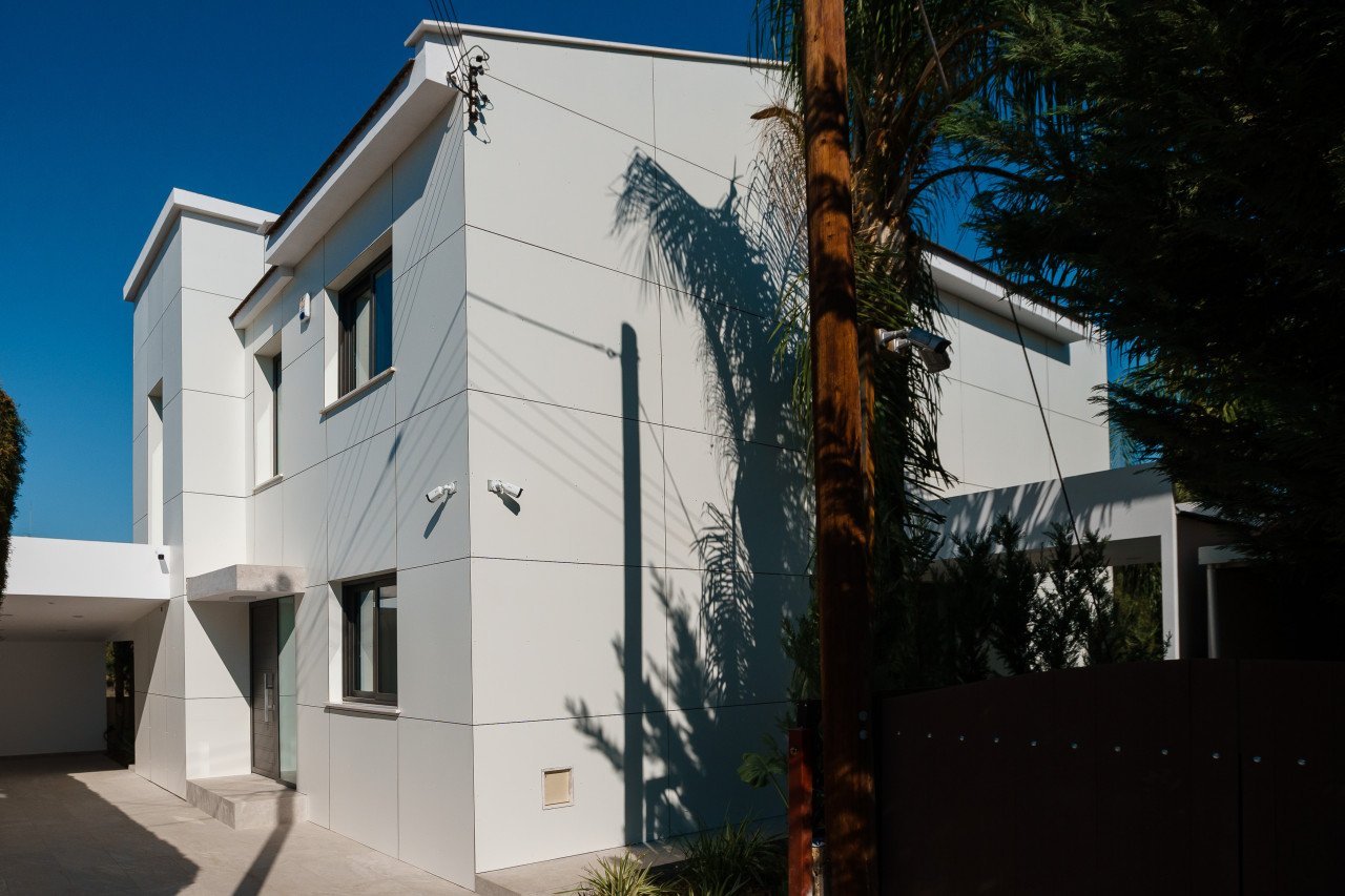 Modern villa 200m from beach in Limassol