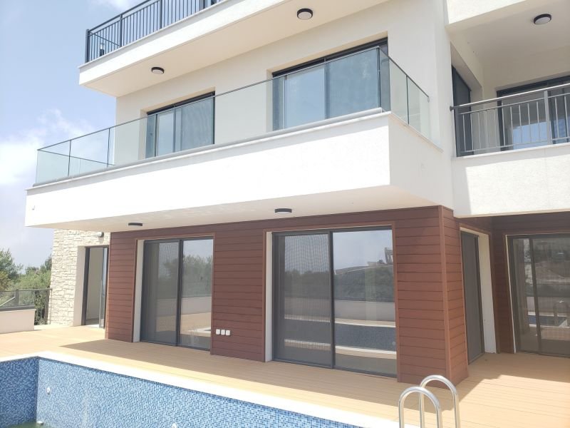 Modern Golf villa