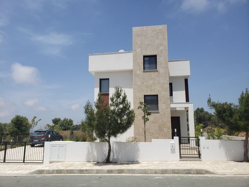 Modern Golf villa