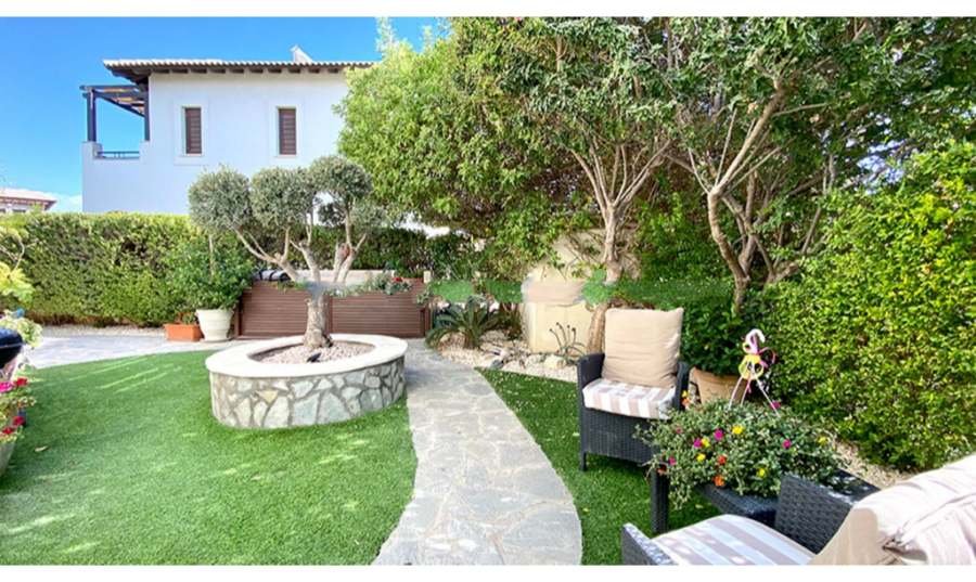 Golf Villa walking distance to resort facilities in Aphrodite Hills