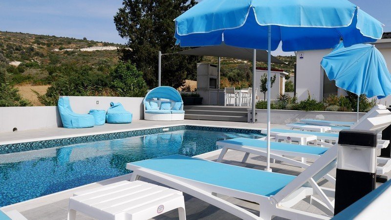 Bungalow near the sea in Limassol