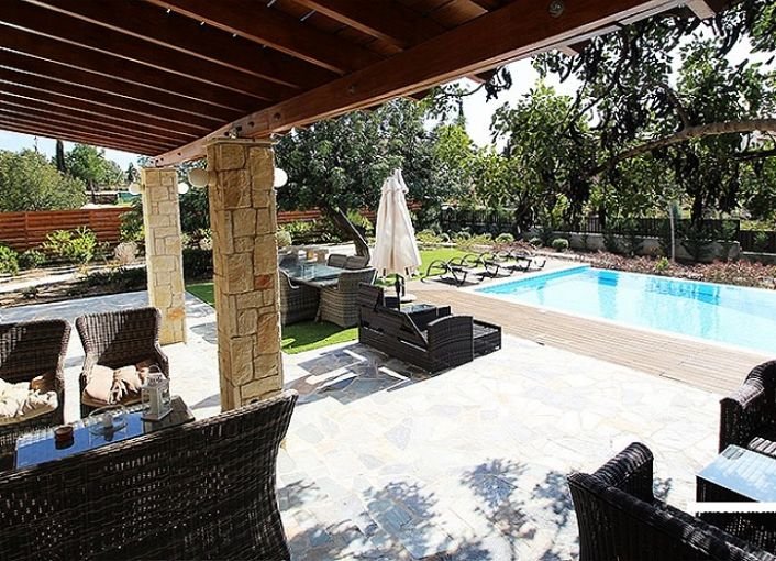 Golf villa on the western plateau in the award-winning Aphrodite Hills Resort